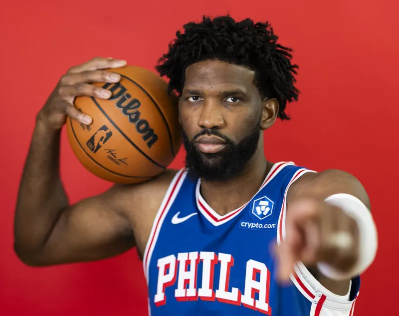 世界杯 官网-32岁生日快乐!NBA官方晒照为乔尔-恩比德庆生